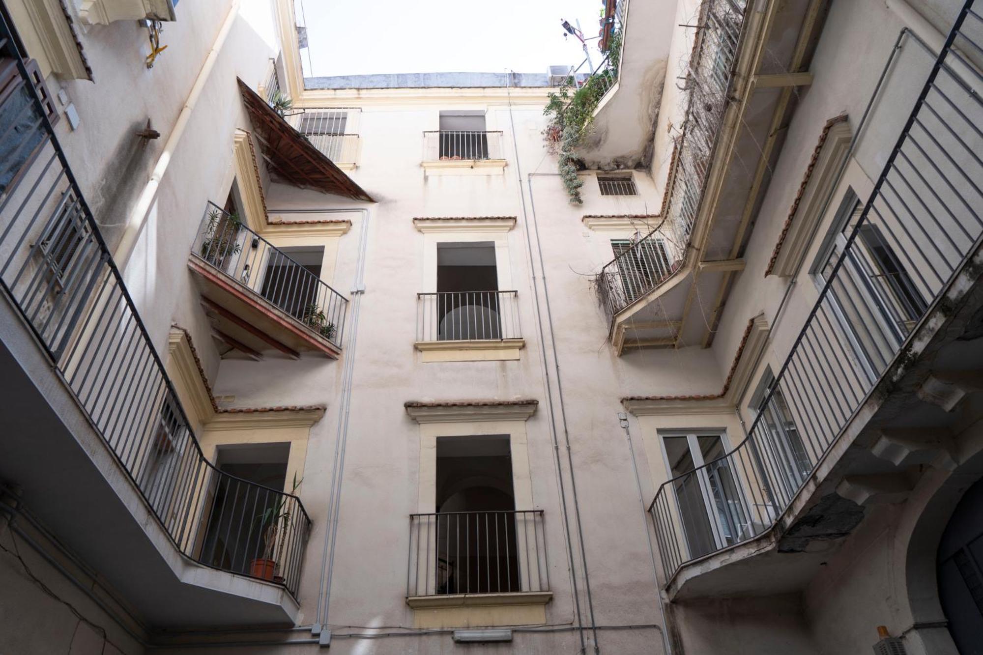 Etna Timeo In Baroque Building Apartment Catania