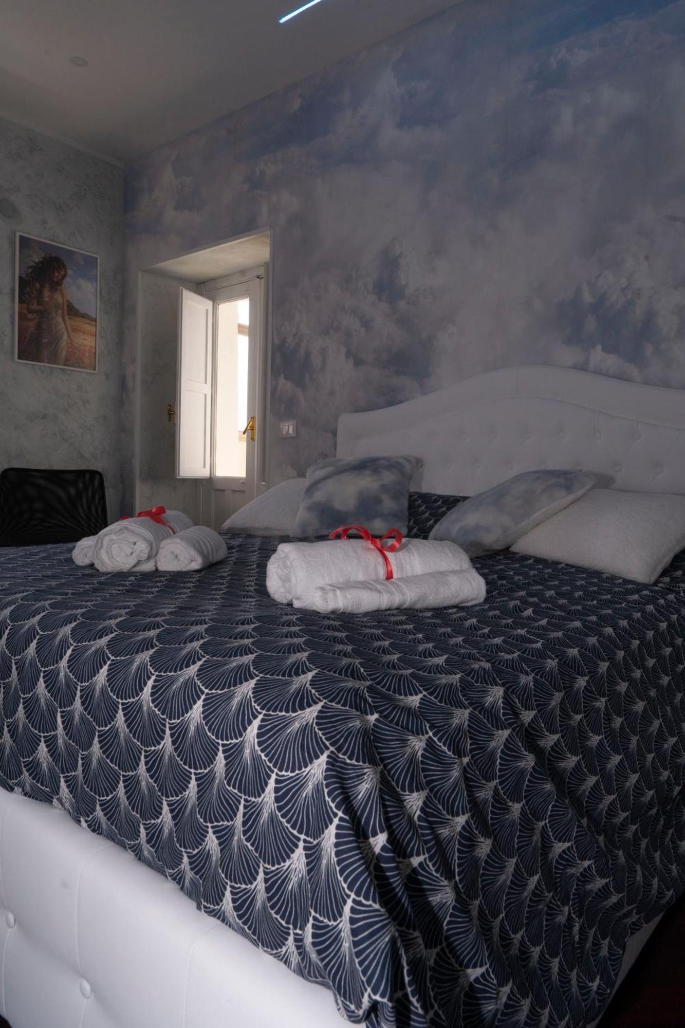 Etna Timeo In Baroque Building Apartment Catania
